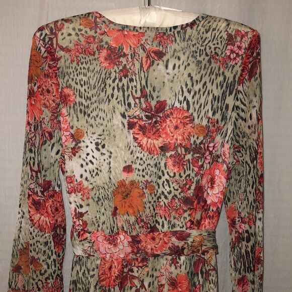 Kendall+Kylie M Flounce Tiered Long Sleeve Floral Animal Pr Swim Coverup - Picture 5 of 12